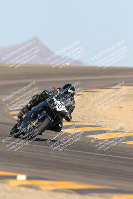 media/Oct-07-2023-CVMA (Sat) [[f84d08e330]]/Race 13 500 Supersport-350 Supersport/